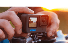 Charger l&#39;image dans la galerie, GOPRO Actioncam HERO 10 + Bundle Pack Noir (CHDRB-101-CN)
