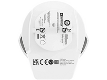 Charger l&#39;image dans la galerie, Adaptateur de voyage blanc avec plusieurs types de prises et ports USB, avec symboles et texte.
