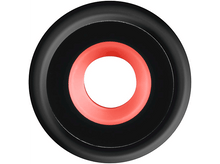 Charger l&#39;image dans la galerie, Un cercle noir et rouge, avec un cercle intérieur rouge. L&#39;image est un gros plan, vue centrée.
