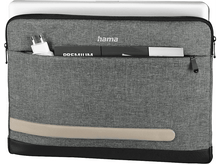 Charger l&#39;image dans la galerie, Une housse d&#39;ordinateur portable grise avec un chargeur et un stylo dans la poche avant.
