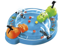 Charger l&#39;image dans la galerie, Un jouet en plastique bleu avec deux hippopotames oranges, des balles rouges et des grenouilles vertes.
