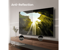 Charger l&#39;image dans la galerie, Un écran de télévision avec une image de cascade est affiché. La fonction antireflet est mise en évidence.
