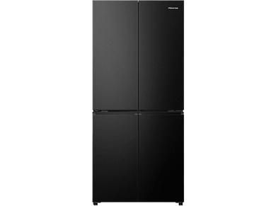 Réfrigérateur Hisense noir à quatre portes. C'est un appareil sur pied. Fond noir.