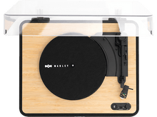 Charger l&#39;image dans la galerie, Vue de dessus d&#39;une platine vinyle avec une base en bois et un couvercle transparent.
