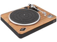 Charger l&#39;image dans la galerie, Platine vinyle en bois avec un disque noir dessus.
