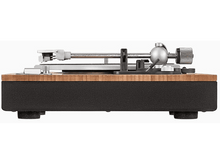 Charger l&#39;image dans la galerie, Platine vinyle avec base en bois et côtés en tissu noir. Bras et bouton argentés.
