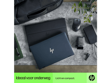 Charger l&#39;image dans la galerie, Ordinateur portable, souris et accessoires sur une surface grise. Ordinateur portable noir ouvert.
