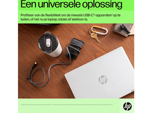 Charger l&#39;image dans la galerie, Image montrant un ordinateur portable, des clés et un câble de chargement sur une table en bois, avec du texte.
