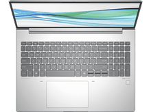 Charger l&#39;image dans la galerie, Ordinateur portable avec écran ouvert, clavier visible avec touches étiquetées, surface blanche.
