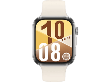 Une montre connectée crème affiche l'heure et la date, avec un bracelet crème clair.