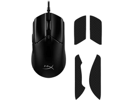 Une souris de jeu noire avec un cordon et des coussinets de prise en main sur fond noir.