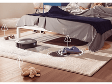 Charger l&#39;image dans la galerie, IROBOT Aspirateur-robot et laveur de sols Roomba Combo j7+ avec Clean Base (COMBO J7558)
