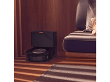 Charger l&#39;image dans la galerie, IROBOT Aspirateur-robot et laveur de sols Roomba Combo j7+ avec Clean Base (COMBO J7558)
