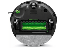 Charger l&#39;image dans la galerie, Aspirateur robot, vue de dessous. Noir et vert. Système de nettoyage AeroForce.
