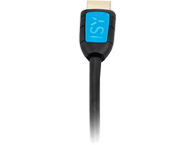 Charger l&#39;image dans la galerie, Câble HDMI noir avec connecteur doré et section bleue avec texte blanc.
