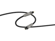 Deux câbles audio optiques noirs avec des connecteurs gris sur fond noir.