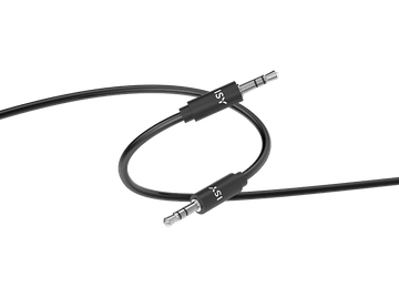 Câble audio noir avec deux connecteurs jack de 3,5 mm et la marque 'ISY' imprimée sur le connecteur.