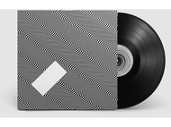 Pochette d'album avec motif ondulé noir et blanc et un rectangle blanc. Disque vinyle.