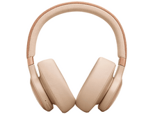 Charger l&#39;image dans la galerie, Casque beige avec bandeau beige et détails dorés, sur fond blanc.
