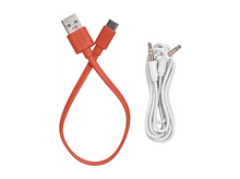 Charger l&#39;image dans la galerie, Deux câbles audio : un câble USB-C vers USB-A rouge et un câble audio blanc de 3,5 mm.
