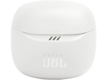 Charger l'image dans la galerie, Boîtier de charge JBL blanc. Le boîtier est fermé avec trois lignes horizontales. Fond blanc.

