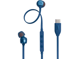 Écouteurs JBL bleus avec connecteur USB-C. Embouts orange. Fond noir. Boutons de commande sur câble.