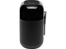 Charger l&#39;image dans la galerie, Un haut-parleur noir avec une poignée et un design perforé, sur fond blanc.
