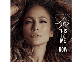 Jennifer Lopez, gros plan, avec les mots "THIS IS ME...NOW".