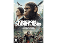 Affiche du film Le Royaume de la planète des singes avec singes et humains.