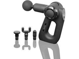 Un pistolet de massage Koenic gris avec accessoires, sur une surface noire réfléchissante.