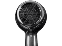 Charger l&#39;image dans la galerie, Gros plan d&#39;un sèche-cheveux noir, montrant le ventilateur et le couvercle en maille. Isolé sur blanc. Finition métallique brillante.
