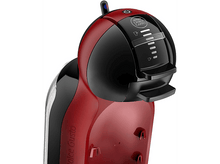 Charger l&#39;image dans la galerie, Une machine à café Dolce Gusto rouge et noire. Le dessus est noir, le corps est rouge. Fond blanc.
