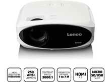 Charger l&#39;image dans la galerie, Projecteur blanc avec lentille noire et boutons. Texte à l&#39;avant : Lenco.
