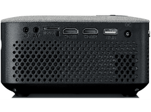 Charger l&#39;image dans la galerie, L&#39;arrière d&#39;un projecteur avec des ports pour HDMI, USB, etc.
