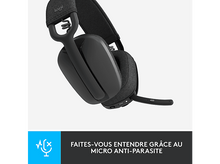 Charger l&#39;image dans la galerie, Casque noir avec microphone sur un bureau. Fond blanc. Texte présent.
