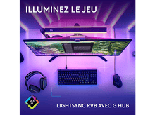 Charger l&#39;image dans la galerie, Configuration de jeu : Moniteur, clavier, souris, casque avec lumières RGB.
