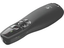 Charger l'image dans la galerie, Télécommande de présentation Logitech noire avec boutons et voyants.
