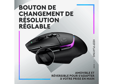 Charger l&#39;image dans la galerie, Une souris de jeu noire avec du texte et une vue détaillée sur fond blanc.
