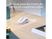 Charger l'image dans la galerie, Souris d'ordinateur blanche sur un bureau en bois, avec du texte en français au-dessus.
