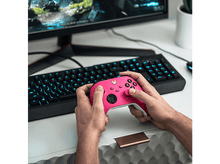 Charger l&#39;image dans la galerie, MICROSOFT Manette sans fil Xbox Series Deep Pink (QAU-00083)
