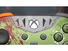 Charger l&#39;image dans la galerie, Gros plan d&#39;une manette Xbox avec des éclaboussures rouges et des accents verts autour du logo Xbox.
