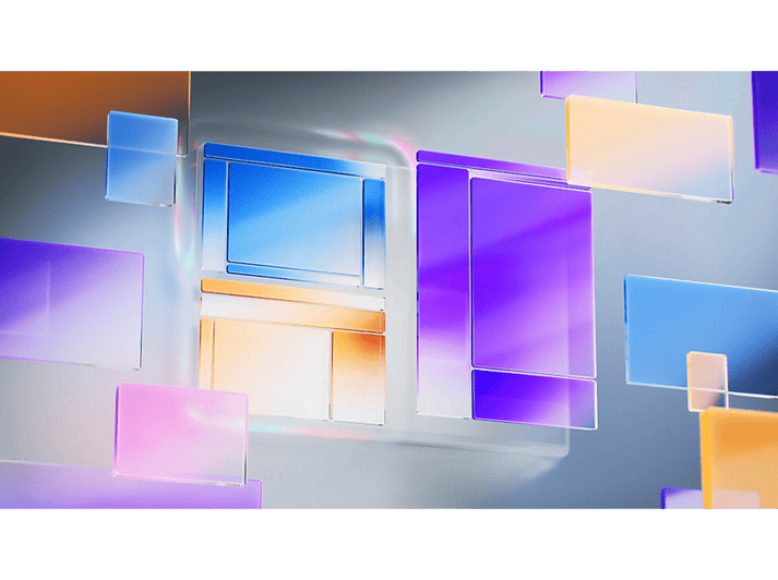 Image abstraite avec des formes rectangulaires transparentes et colorées flottant dans un espace gris clair. Éclairage doux et reflets présents.