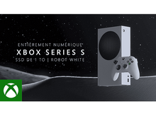 Charger l&#39;image dans la galerie, Une console et une manette Xbox Series S, blanches sur fond noir, texture lunaire.
