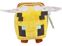 Charger l&#39;image dans la galerie, Une peluche d&#39;abeille jaune Minecraft, avec des ailes et une étiquette.
