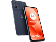 Téléphone bleu Motorola Moto e15 avec fond orange.