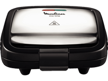 Charger l&#39;image dans la galerie, Gaufrier noir Moulinex Croc Time. Dessus argenté et voyants lumineux.
