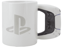 Charger l&#39;image dans la galerie, Une tasse à café blanche avec le logo Playstation et une poignée de manette.
