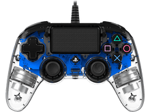 Charger l&#39;image dans la galerie, Manette PS4 avec design bleu transparent. Boutons et joysticks visibles. Fond noir.
