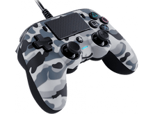 Charger l&#39;image dans la galerie, Une manette de jeu à motif camouflage avec des joysticks et des boutons noirs, isolée sur fond blanc.
