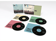 Charger l&#39;image dans la galerie, Coffret album Oasis : disques vinyles et couverture. Paroles sur les couvertures, deux disques visibles.

